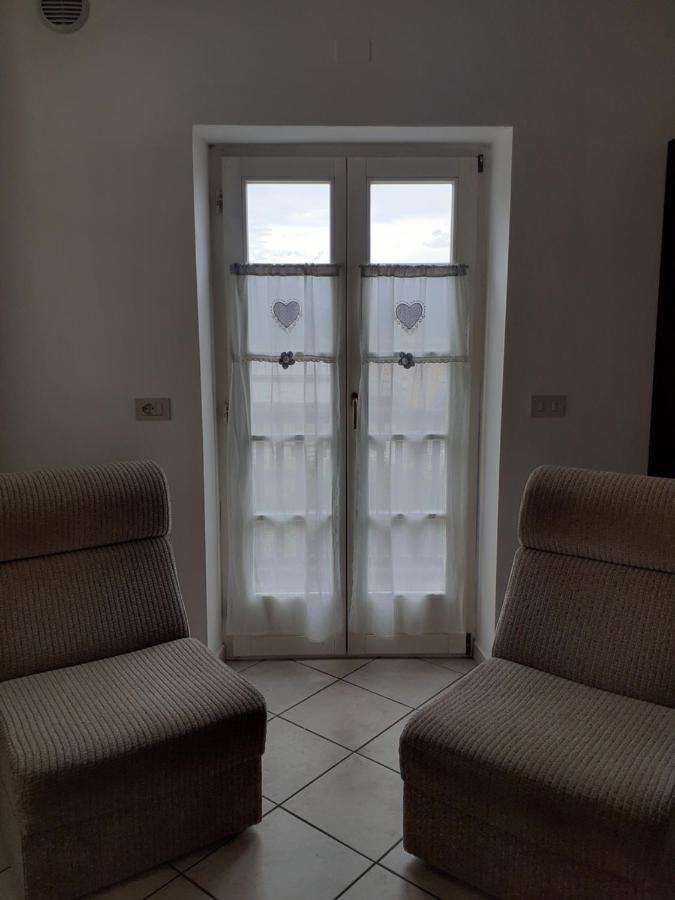 B&B Las Vegan Cles Kültér fotó
