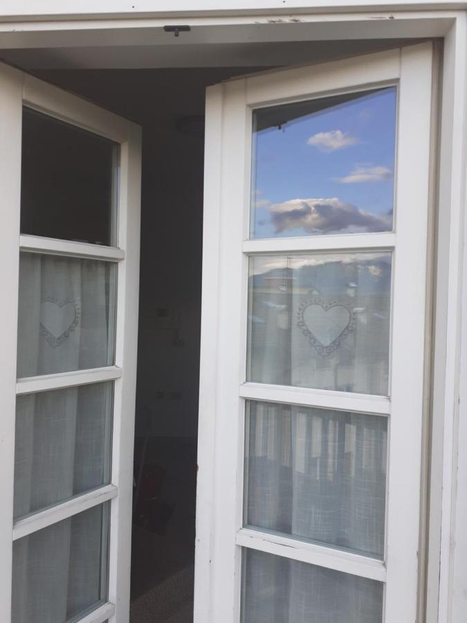B&B Las Vegan Cles Kültér fotó
