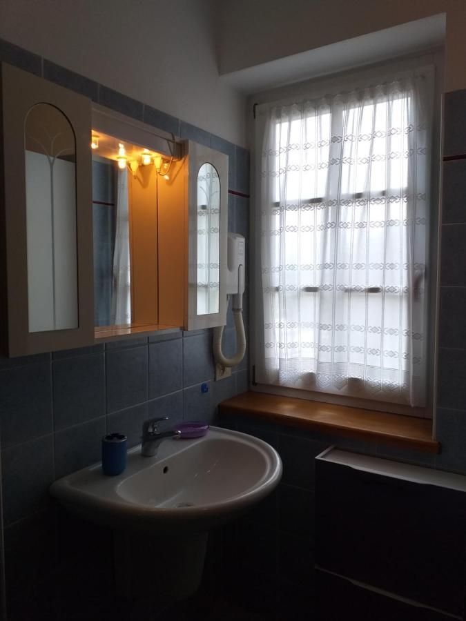 B&B Las Vegan Cles Kültér fotó
