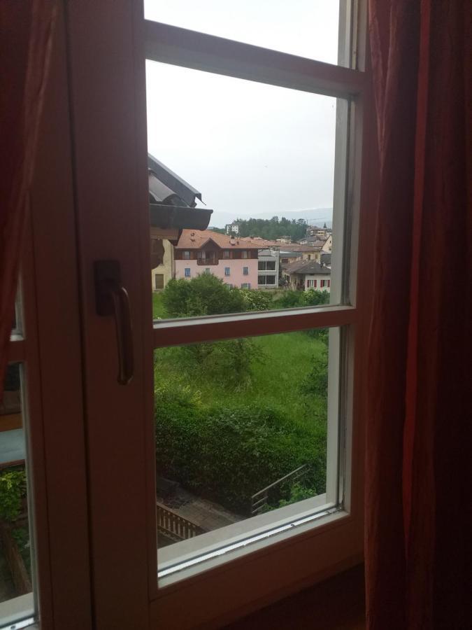 B&B Las Vegan Cles Kültér fotó