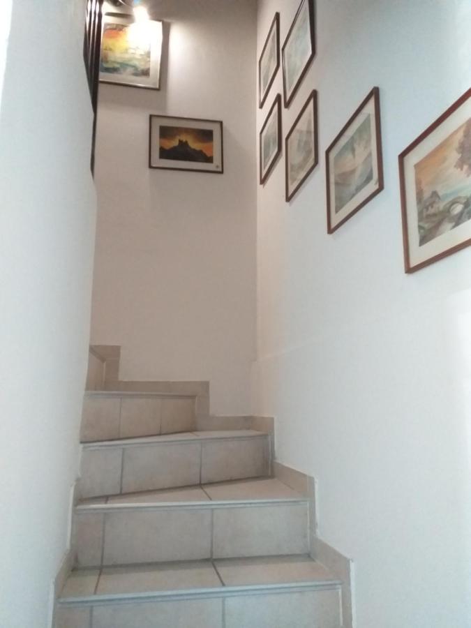 B&B Las Vegan Cles Kültér fotó