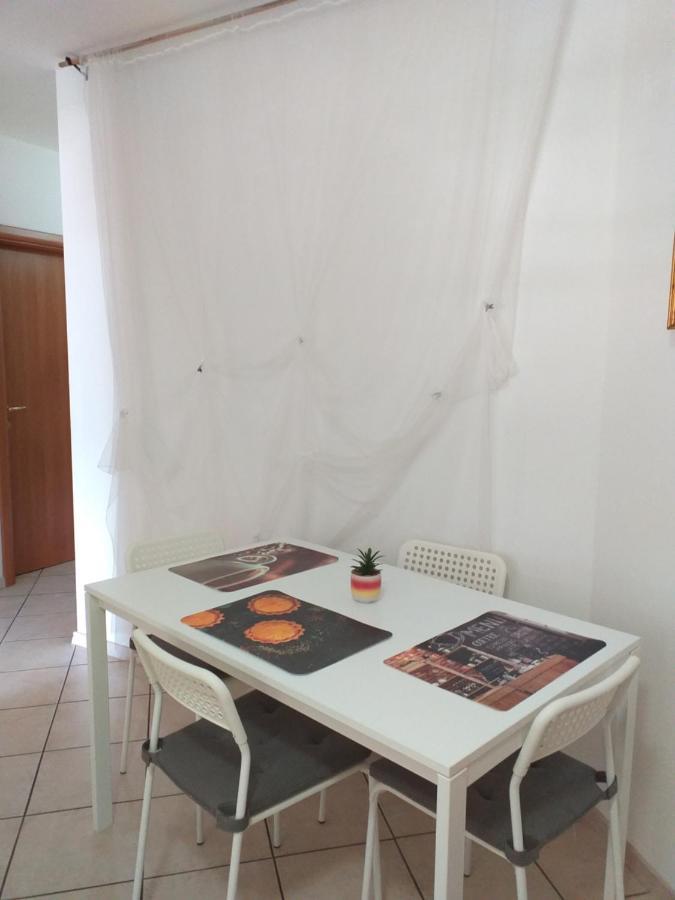 B&B Las Vegan Cles Kültér fotó