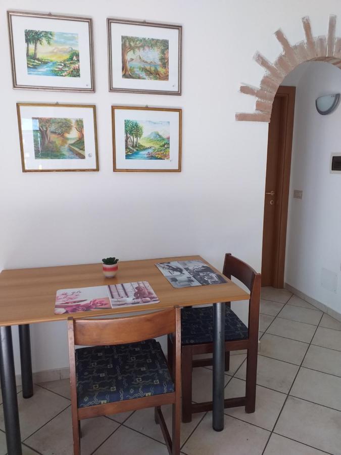B&B Las Vegan Cles Kültér fotó