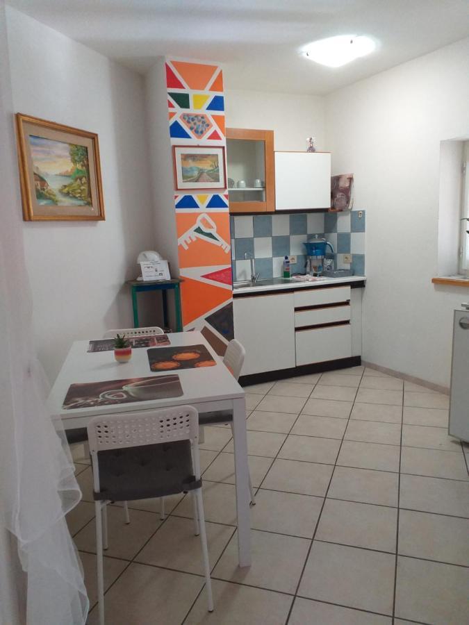 B&B Las Vegan Cles Kültér fotó
