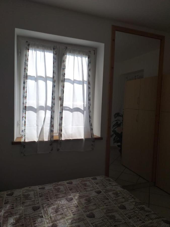 B&B Las Vegan Cles Kültér fotó