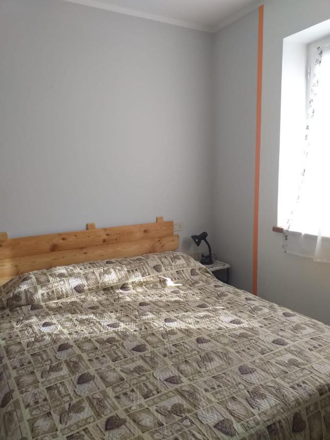 B&B Las Vegan Cles Kültér fotó