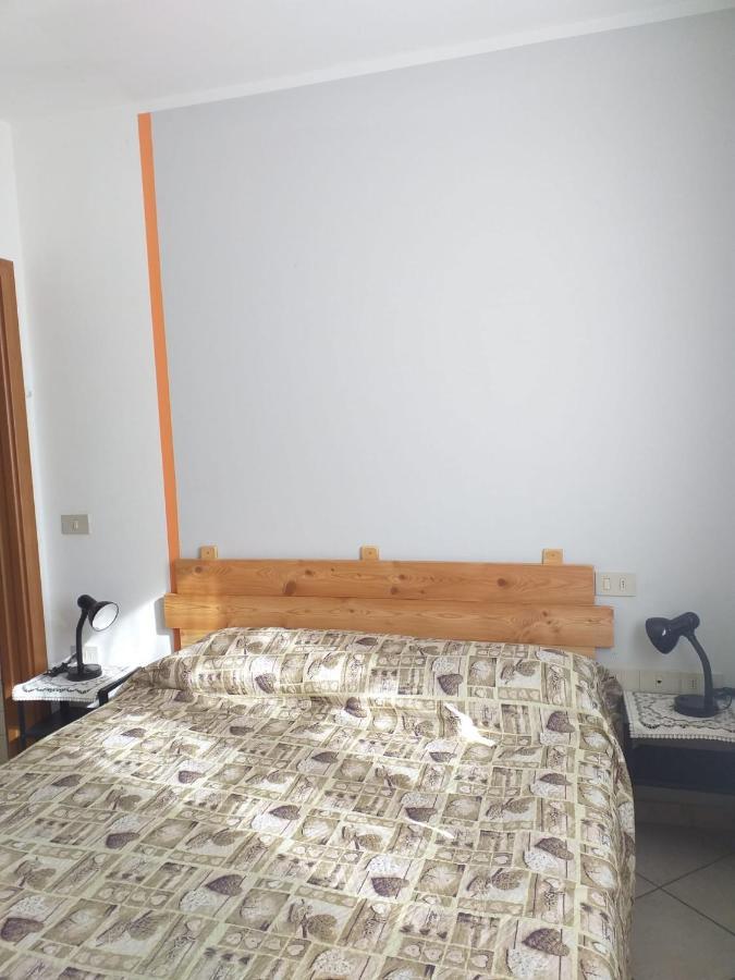 B&B Las Vegan Cles Kültér fotó