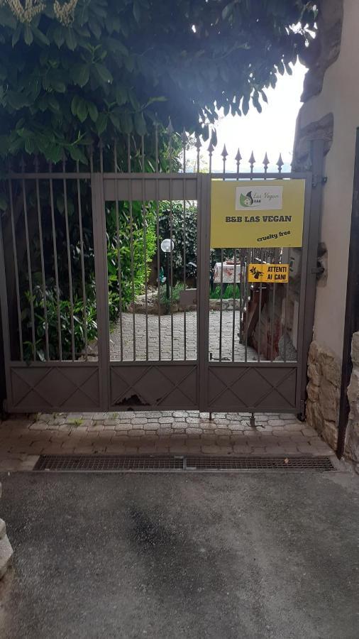B&B Las Vegan Cles Kültér fotó