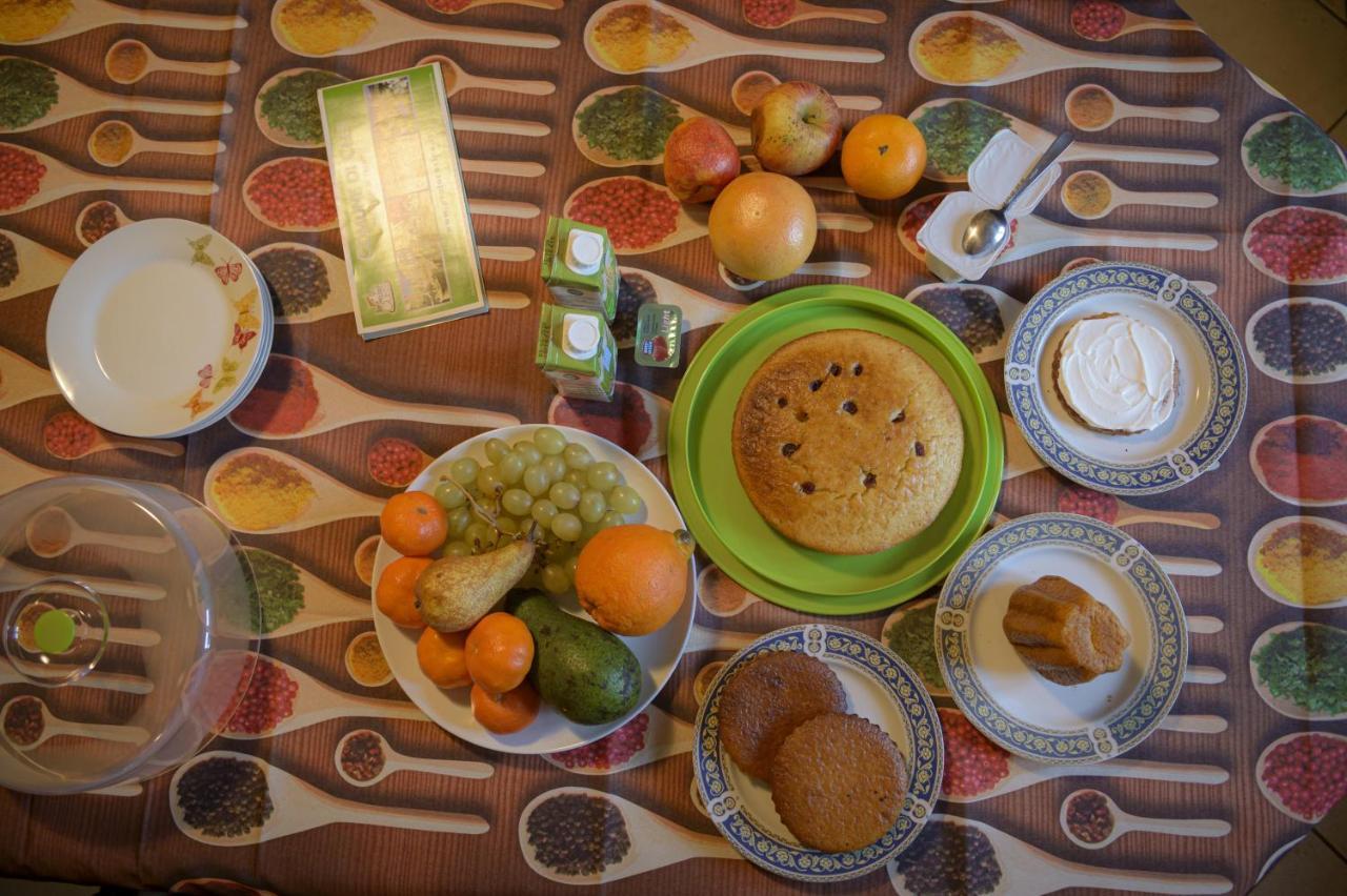 B&B Las Vegan Cles Kültér fotó